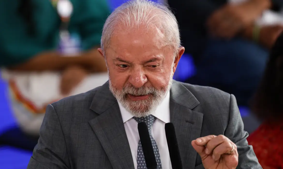 Lula defende restrição ao uso de IA no período das eleições