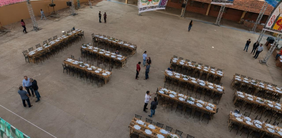 Escândalo Master/BRB esvazia festa de Ibaneis com advogados: comemoração de 32 anos vira retrato de isolamento político