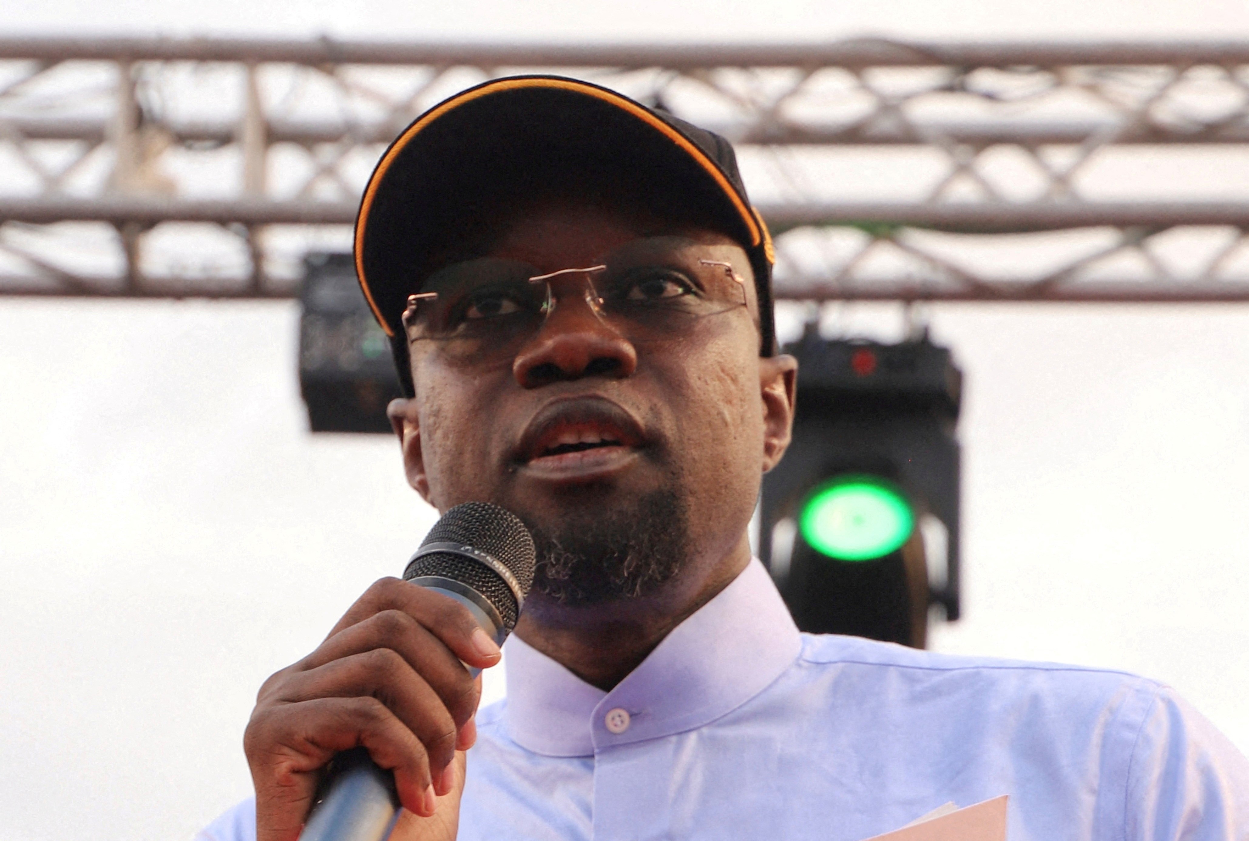Primeiro-ministro do Senegal acusa Ocidente de “impor” homossexualidade após endurecimento de lei
