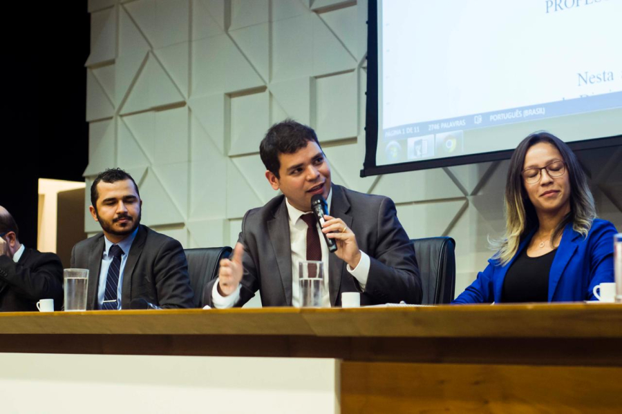 Kleber Melo defende valorização dos servidores e concursos públicos mais transparentes no DF