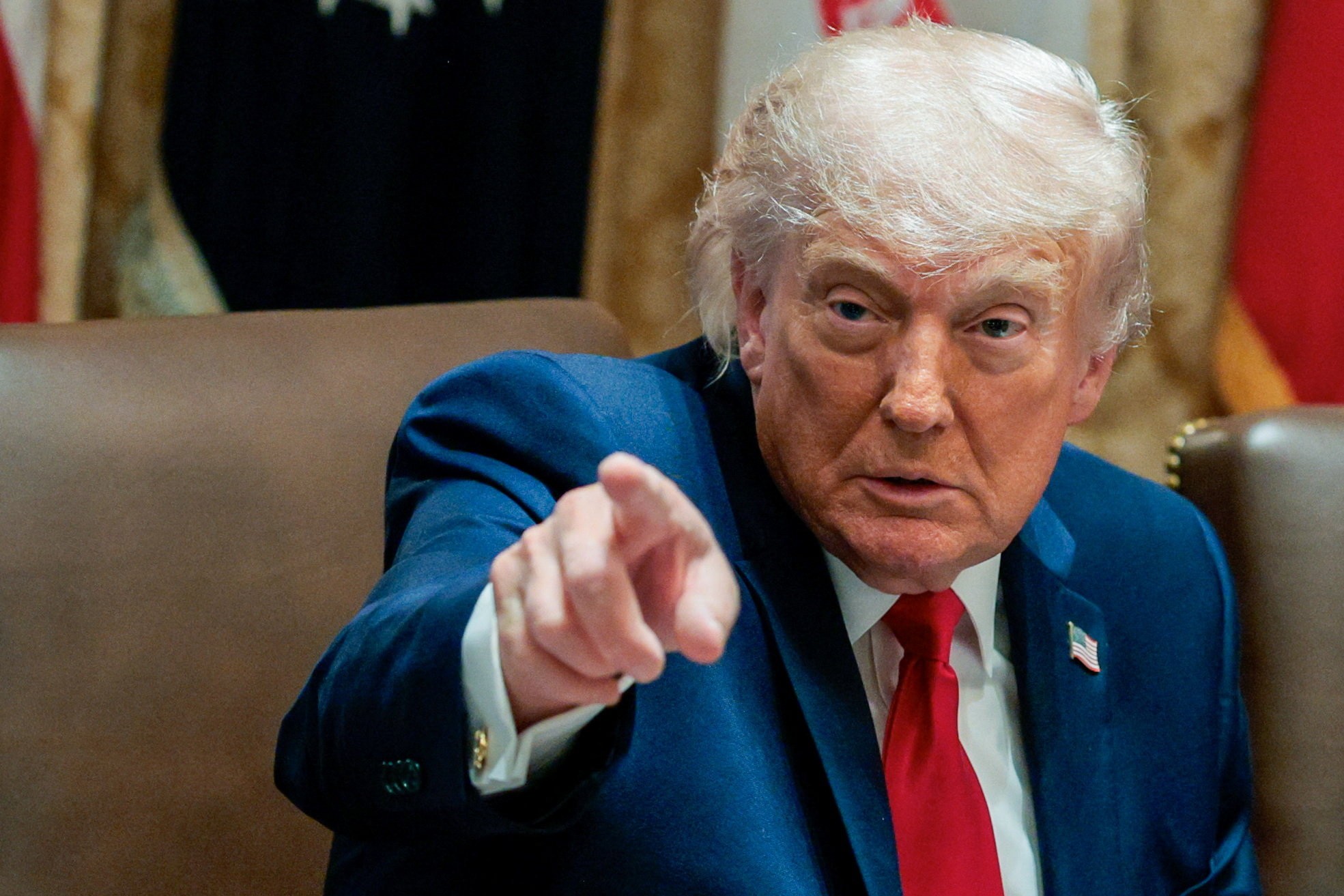 Trump ameaça Irã e diz que país “pagará o preço” após ataques no Oriente Médio
