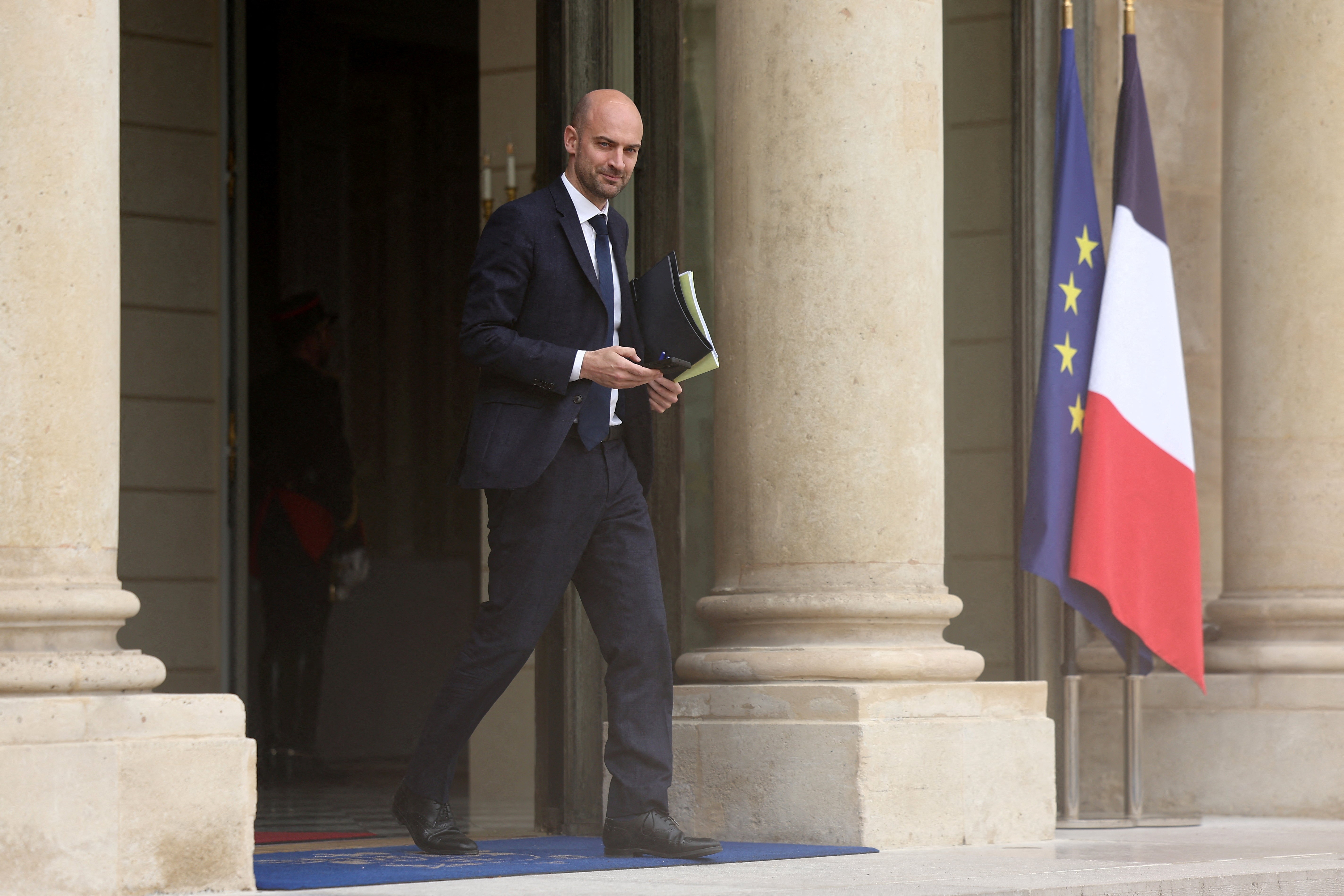 França reage a declaração de ex-premiê espanhol e classifica fala sobre seleção como racista