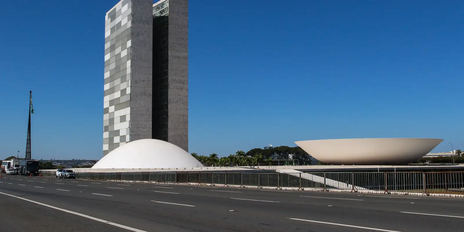 Congresso prepara esforço concentrado com fim da escala 6x1, “taxa das blusinhas” e segurança pública