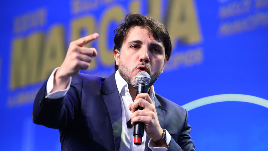 Toffoli suspende campanha de Renan Santos à Presidência e barra propaganda, Fundo Eleitoral e debates
