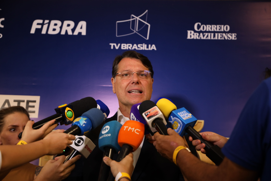 Kiko Caputo diz que nenhuma autoridade está acima da Constituição e critica “conversas espúrias” envolvendo Moraes